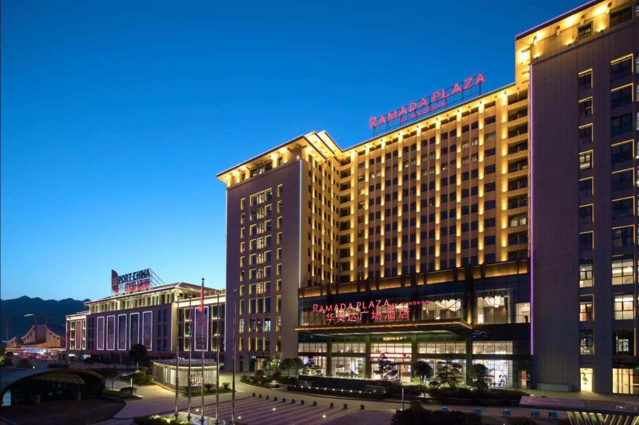 Отель Ramada Plaza By Wyndham Эньши Экстерьер фото